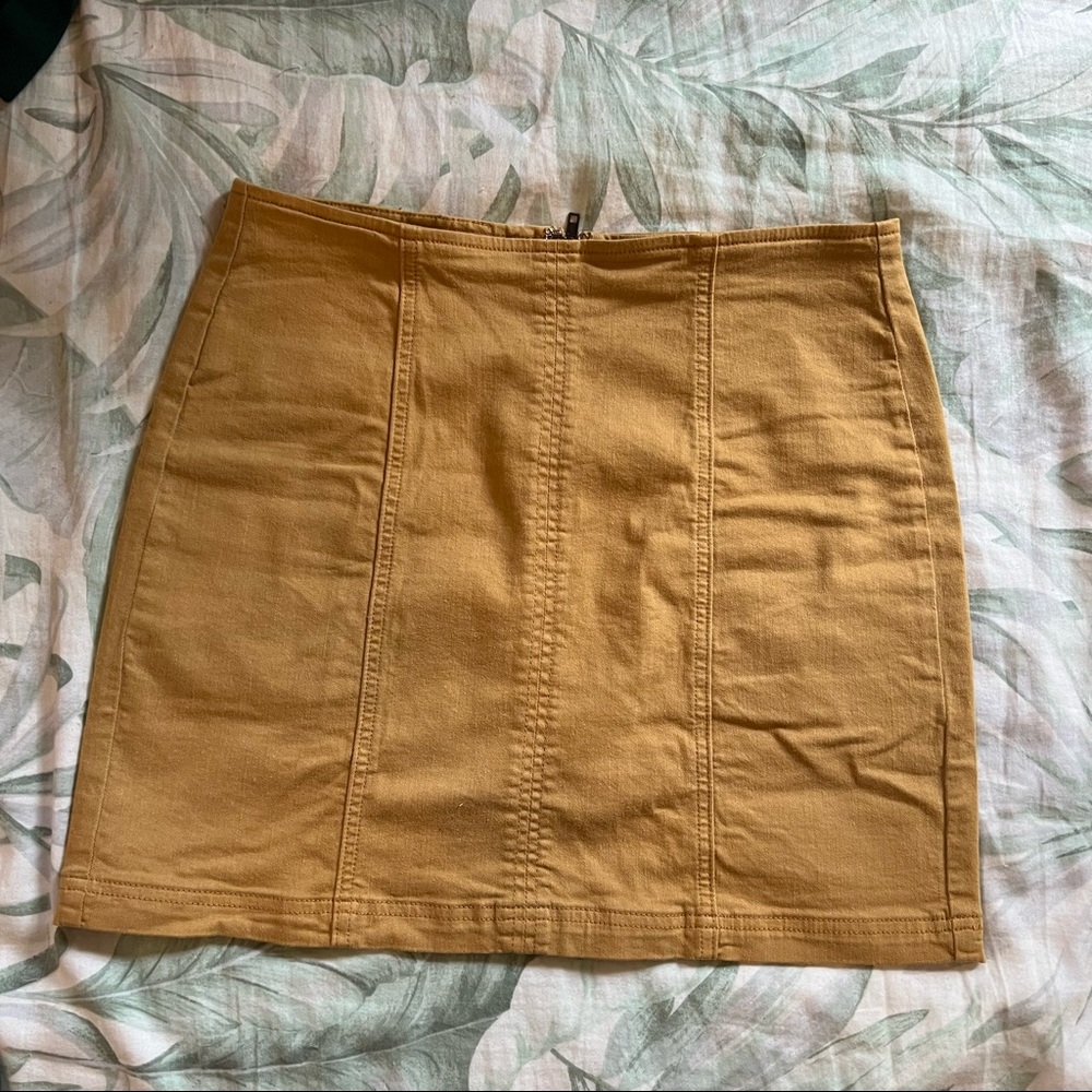 PacSun mustard mini skirt